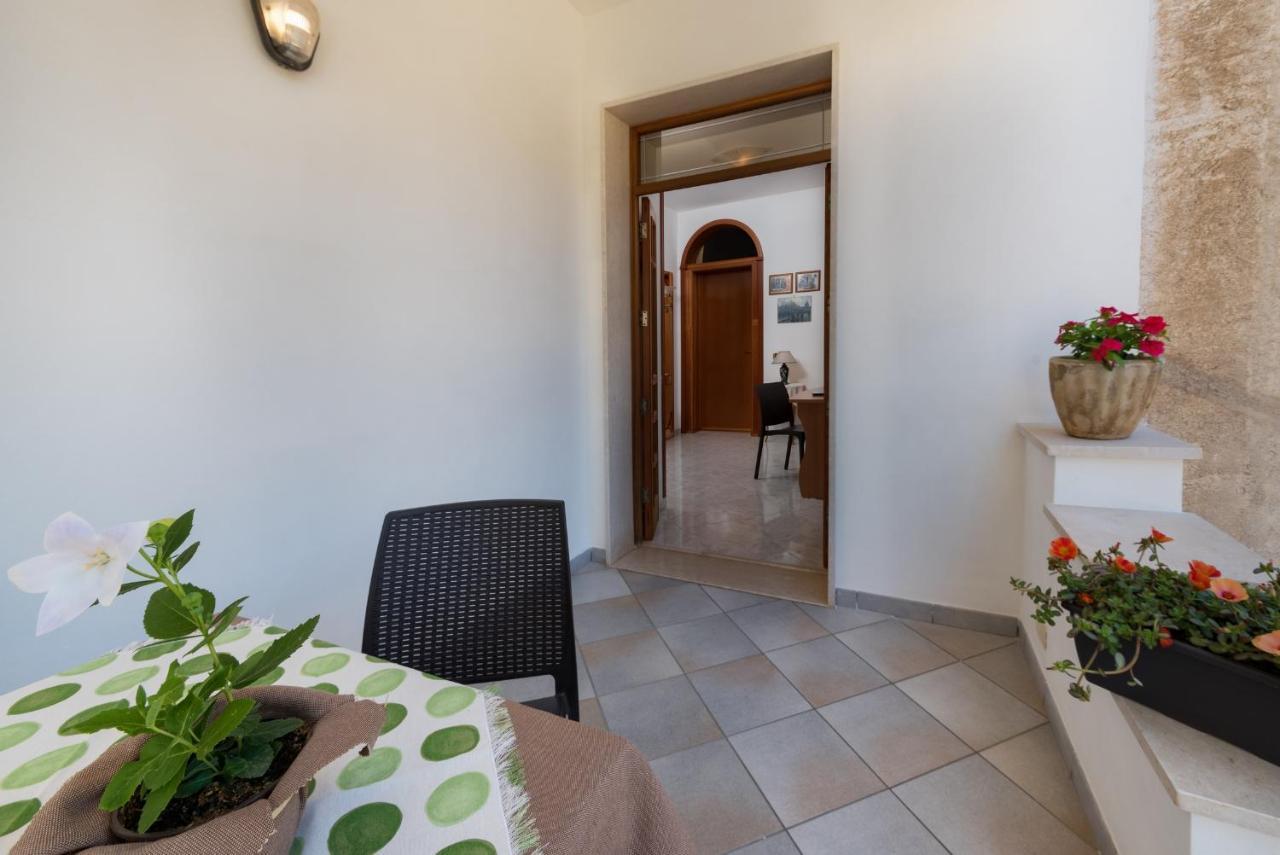 Tra La Montagna E Il Mare Bed and Breakfast San Vito Lo Capo Exteriör bild