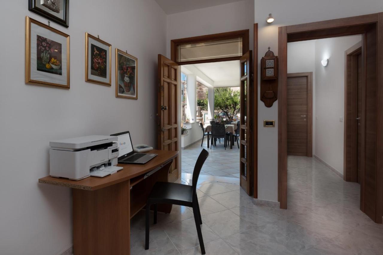 Tra La Montagna E Il Mare Bed and Breakfast San Vito Lo Capo Exteriör bild
