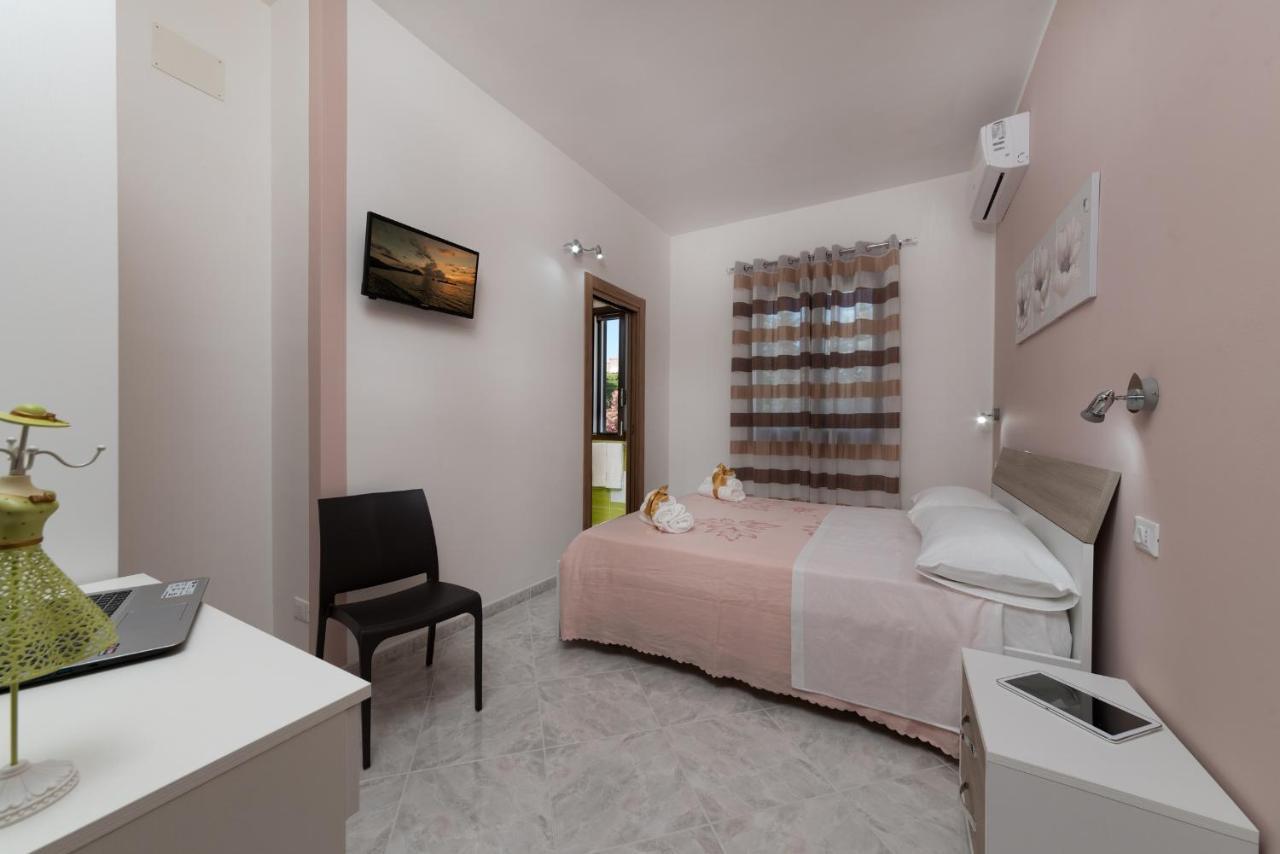Tra La Montagna E Il Mare Bed and Breakfast San Vito Lo Capo Exteriör bild
