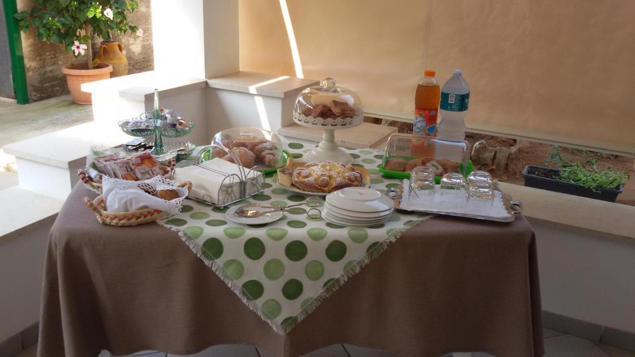 Tra La Montagna E Il Mare Bed and Breakfast San Vito Lo Capo Exteriör bild